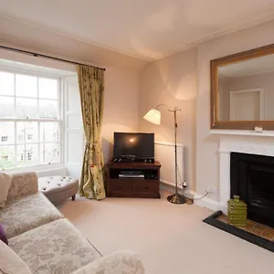 The Hart Street Apartment